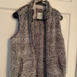 Thread+Supply Fur Vest